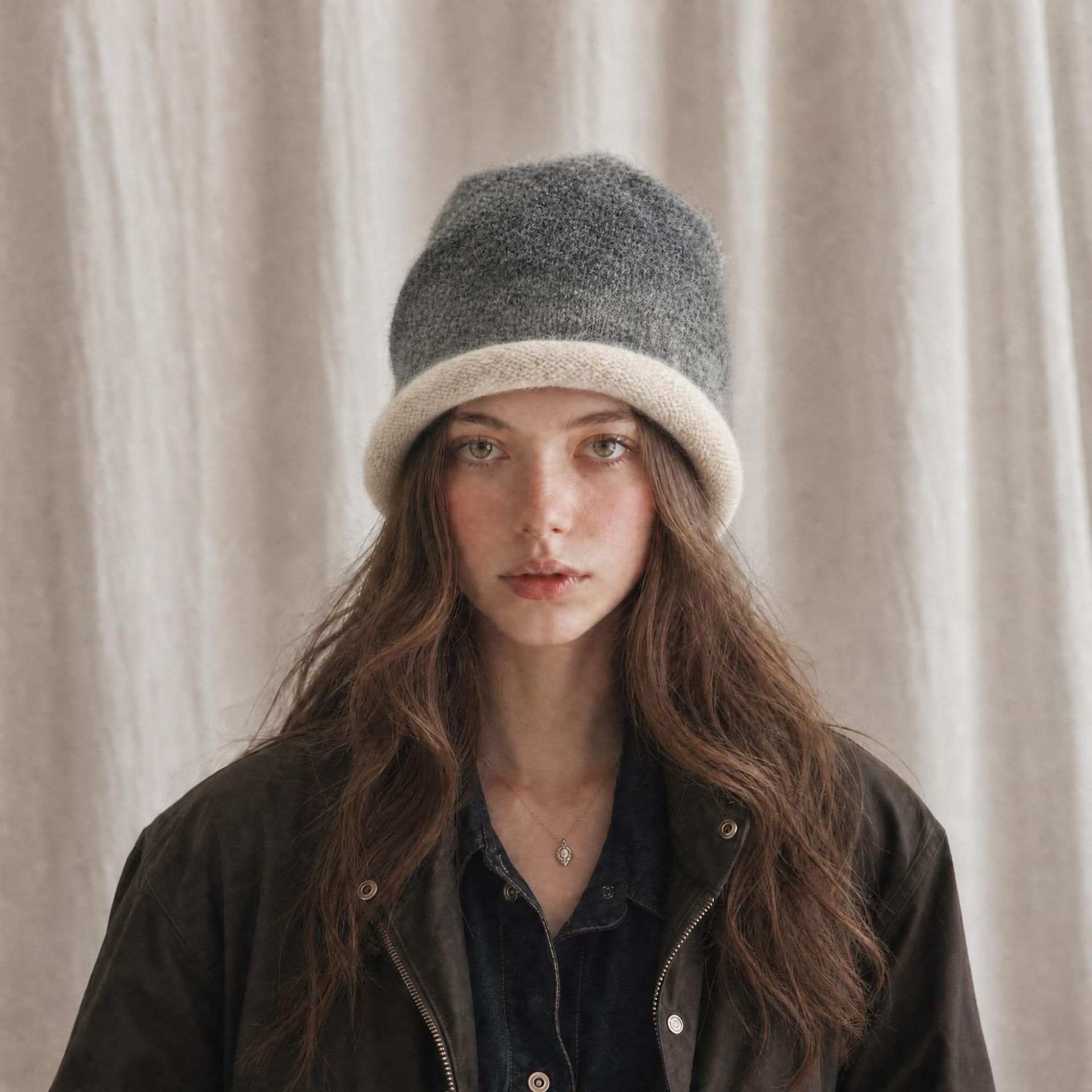 قبعة نسائية محبوكة من الصوف ال - مراجعة Beanie Cuffed Knit وسعره